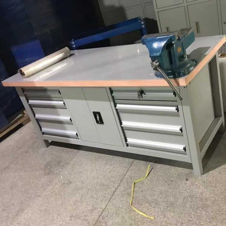 2025年2月春节至，星座塔罗运势：天秤收获满满，摩羯存更多钱