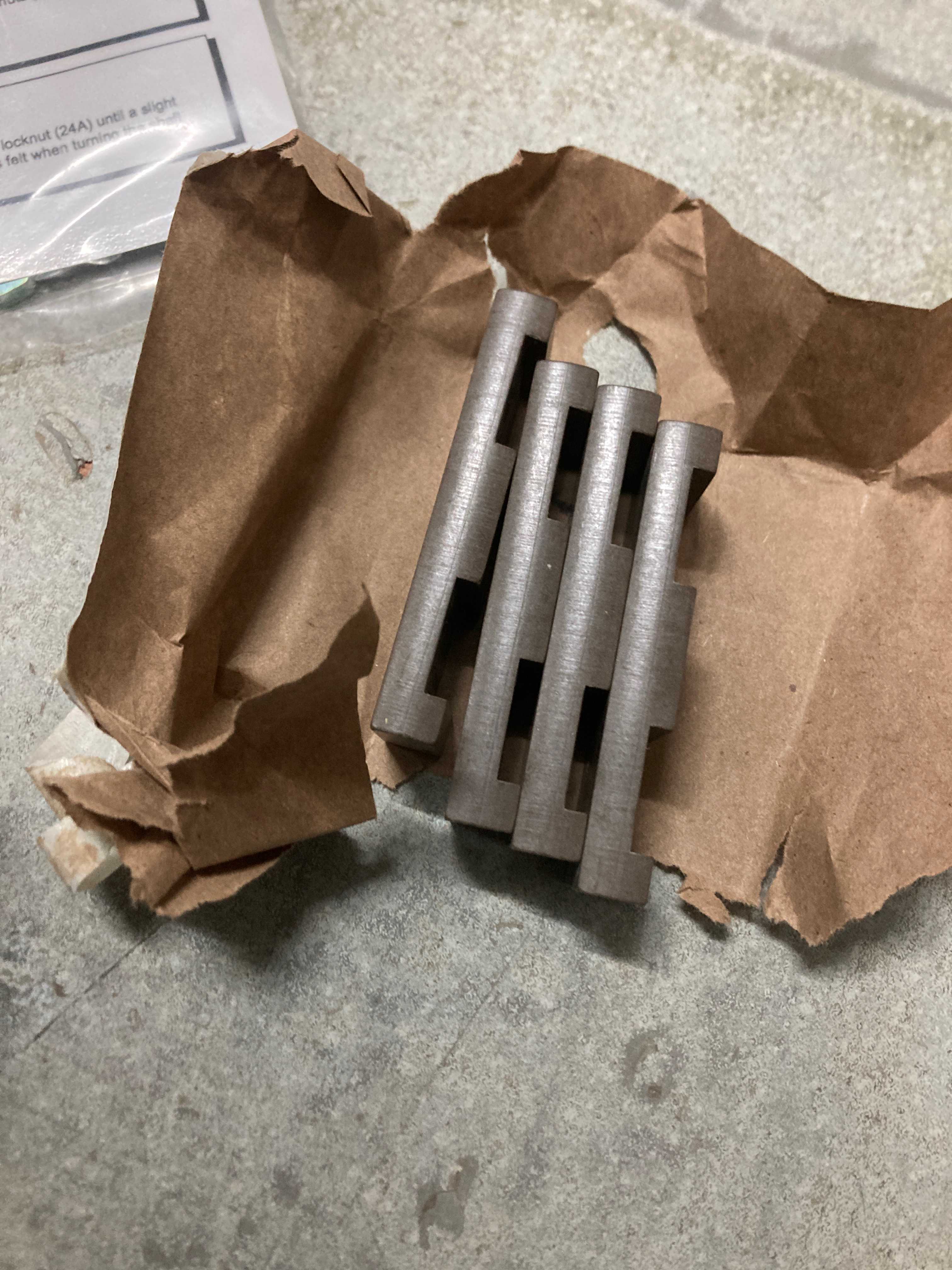 金蛇献瑞，大吉大利，顺遂发财，幸福美好！——聊今年生肖运程