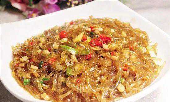 丙戌日柱2025年运势：