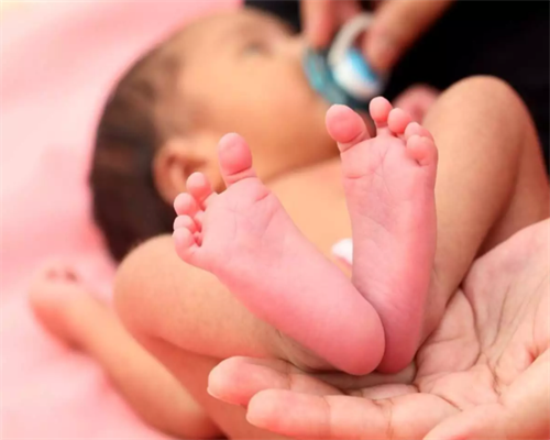 57岁老汉移植26岁小伙心脏后，身体发生神奇变化，老伴吓得求离婚