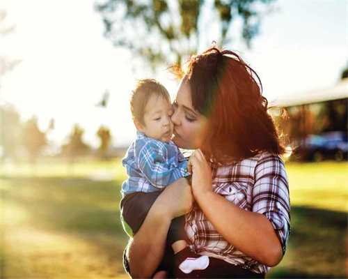 肠胃好不好，手掌早有暗示?医生：手掌3处有变化，肠胃健康更有望