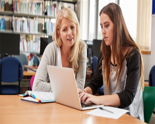 俗话说：“眉毛一根长，胜过万担粮”，50岁后眉毛变长暗示着什么